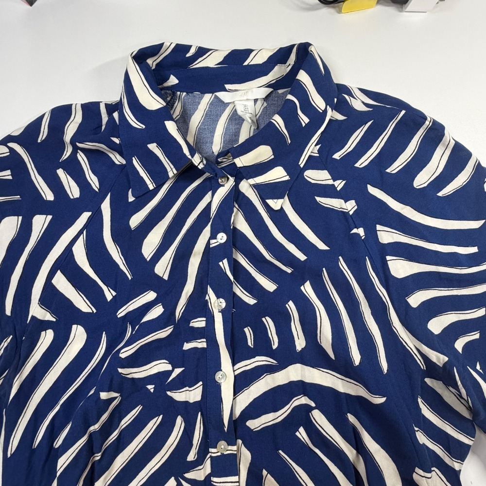 H&M Shirt Dress Women L Blue Leaf Print Short Sleeve Belted Button Front Midi - Picture 9 of 13